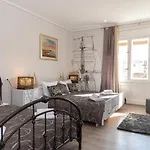 Metropole Luxury 4*