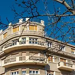 Metropole Luxury