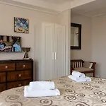 לינה וארוחת בוקר Metropole Luxury ספליט