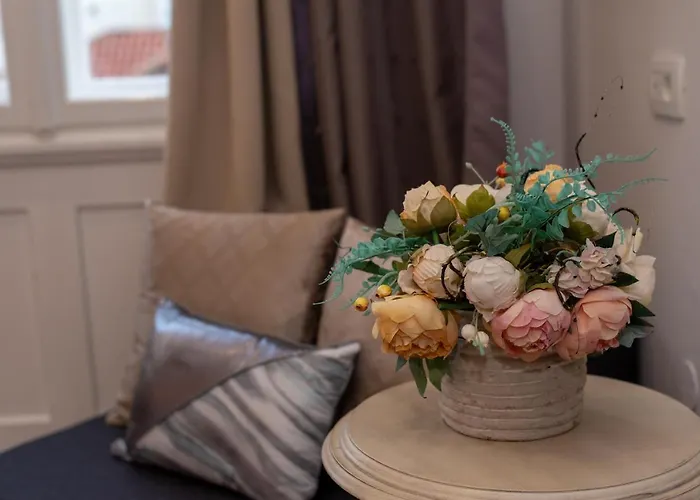 Metropole Luxury Bed and Breakfast