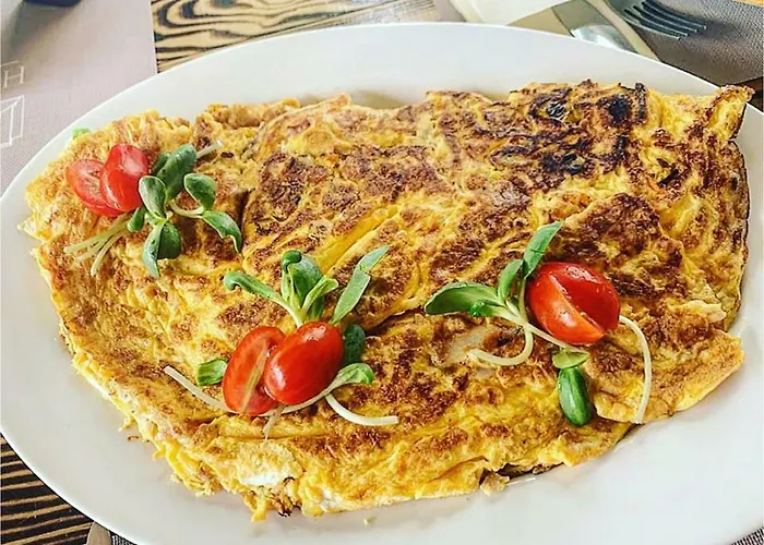 Metropole Luxury Bed and Breakfast 4*