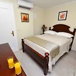 Bed & Breakfast Metropole Luxury 4*