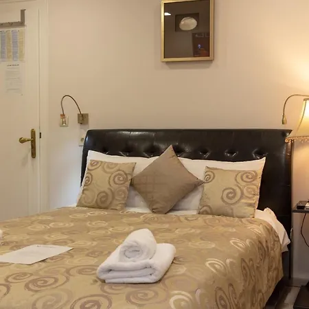 krevet i doručak Metropole Luxury 4*