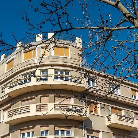 Metropole Luxury