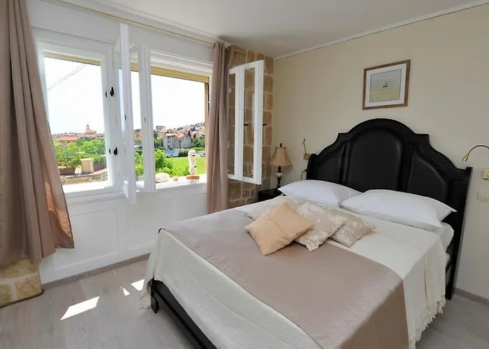 Metropole Luxury 4*