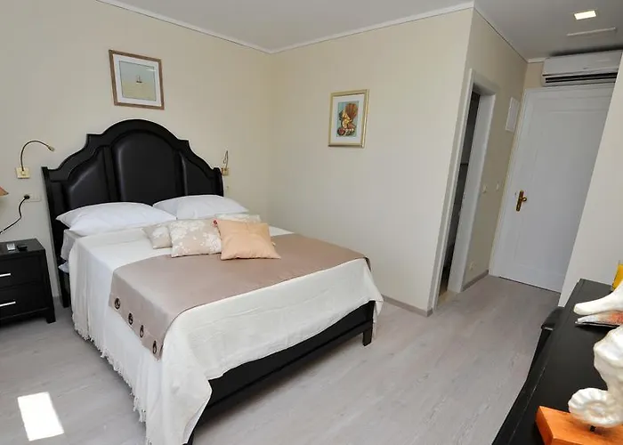 Couette-café Metropole Luxury 4*