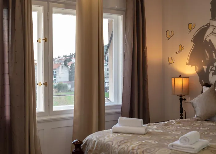 Metropole Luxury 4*