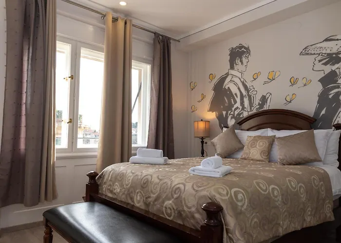 Metropole Luxury Couette-café 4*