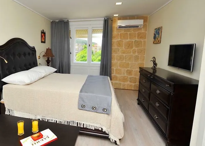 Metropole Luxury 4*