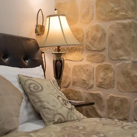 فندق مبيت وإفطار Metropole Luxury