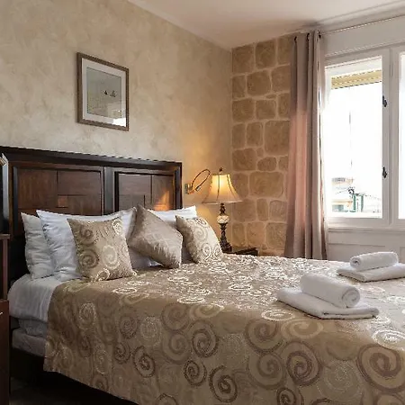 Metropole Luxury فندق مبيت وإفطار 4*